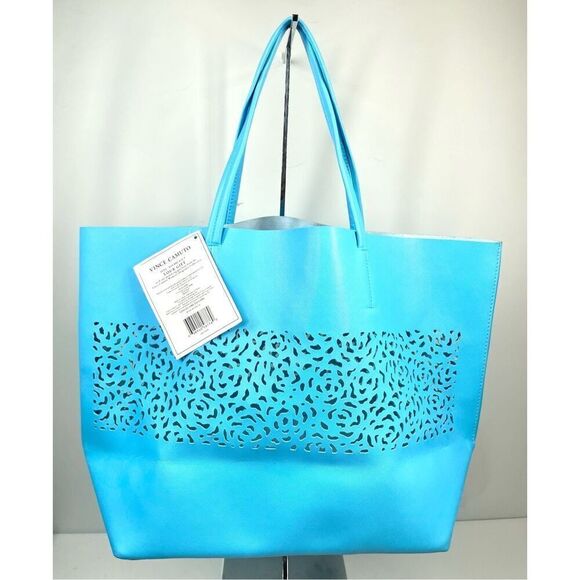 Vince Camuto Sky Blue Laser Cut Large Vinyl Tote Beach Bag Carryall NWT - Picture 2 of 4